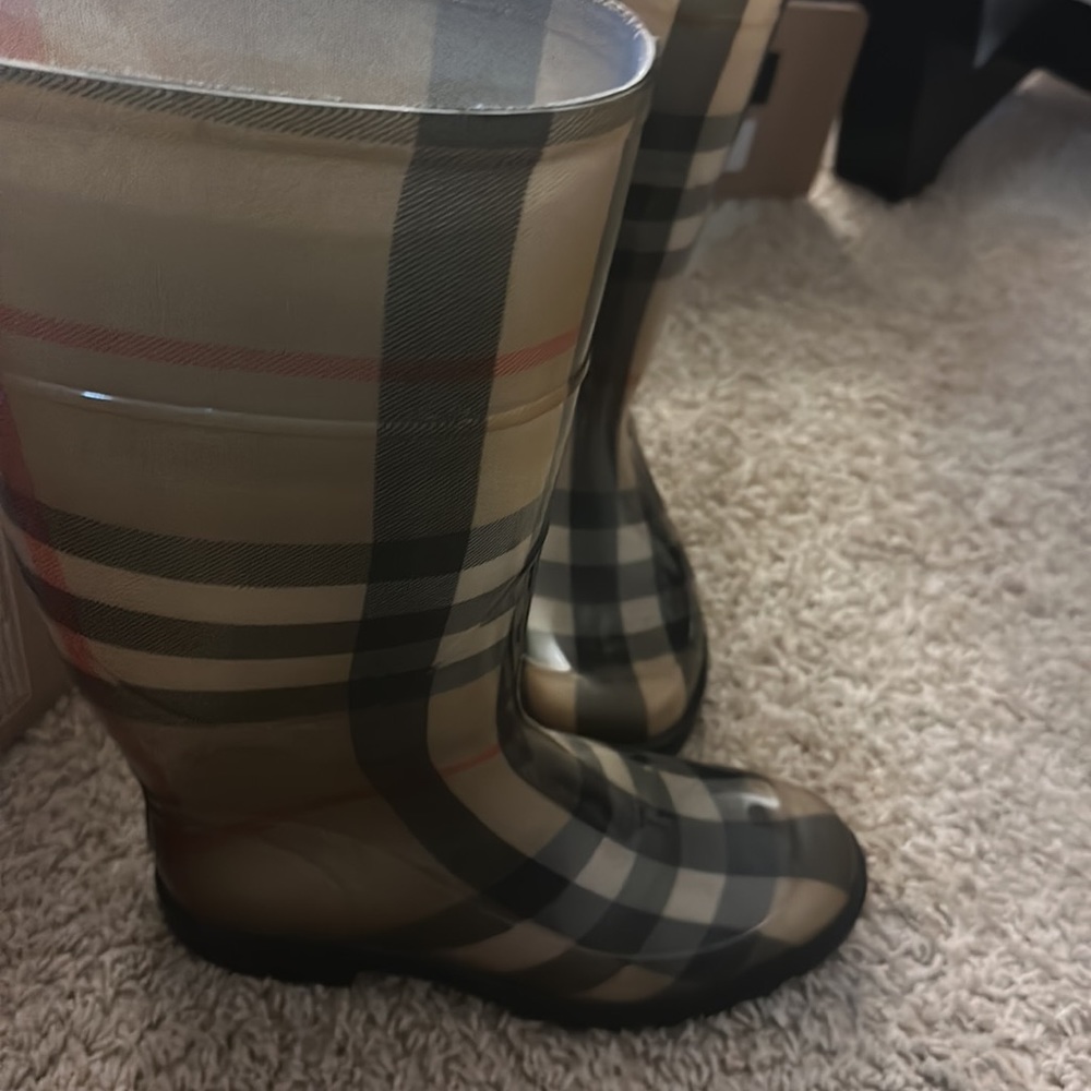 Rain boot - Picture 2 of 2